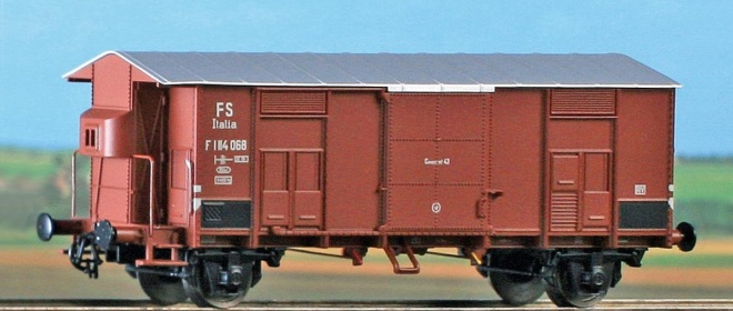 Box car type F with brakemens cabin<br /><a href='images/pictures/ACME/65623_c.jpg' target='_blank'>Full size image</a>